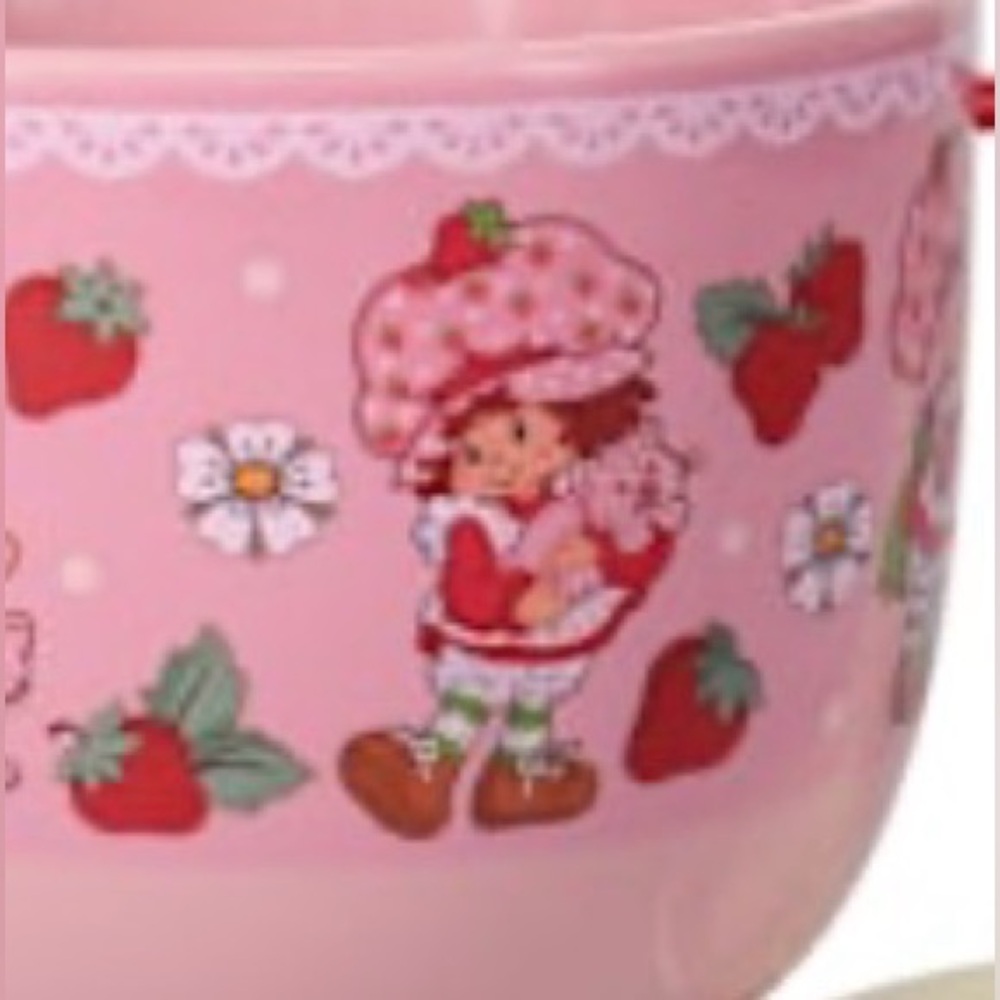VINTAGE VIBES! Strawberry Shortcake Ramen Bowl Set - Picture 6 of 9